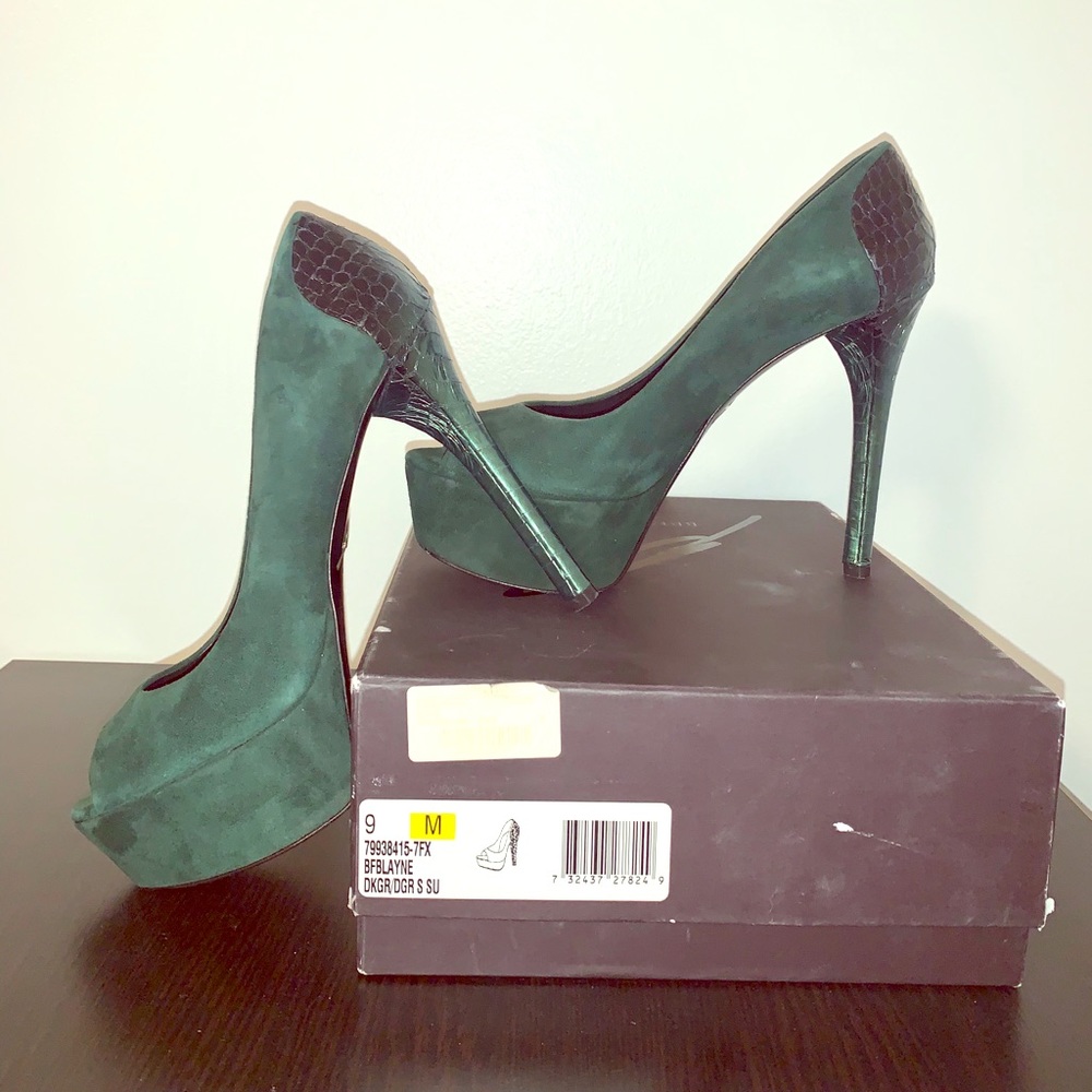Brian Atwood Blayne ostrich peep toe heels 9 green